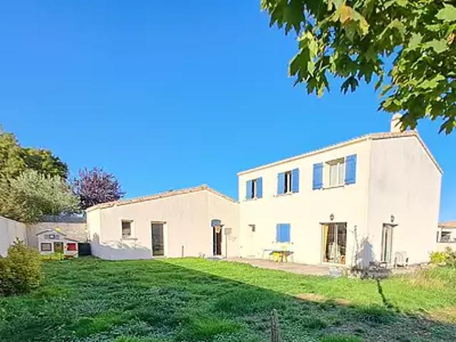 Saint Symphorien 79270 Achat / Vente maison 6 pièces t6 au dernier étage jardin