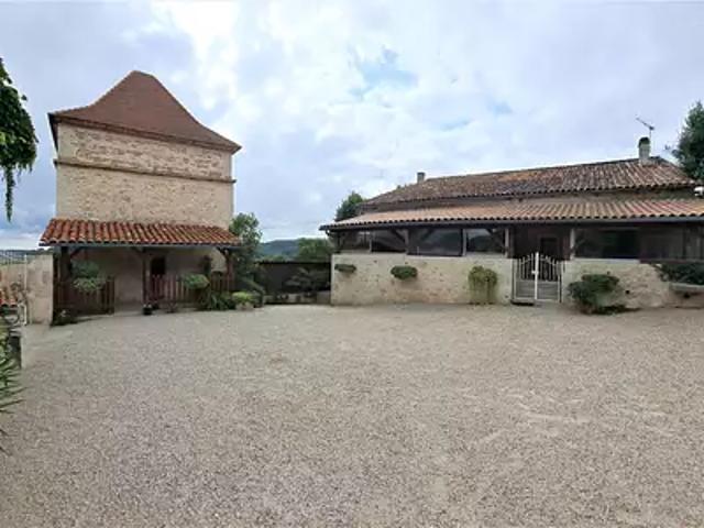 Sainte Colombe de Villeneuve 47300 Achat / Vente maison 10 pièces t10