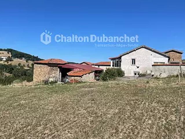 Sainte Colombe sur Gand 42540 Achat / Vente maison 7 pièces t7 au dernier étage cave