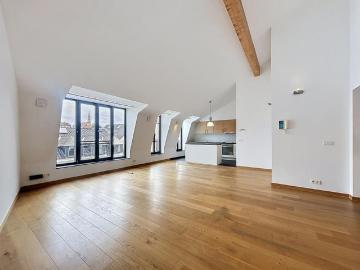 Sainte Catherine Beautiful, bright 2 bedroom flat