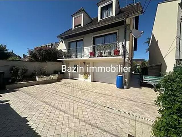 Sainte Geneviève des Bois 91700 Achat / Vente maison 9 pièces t9 terrasse parking
