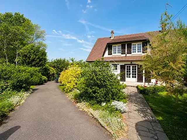 Sainte Geneviève 60730 Achat / Vente maison 6 pièces t6 au dernier étage jardin