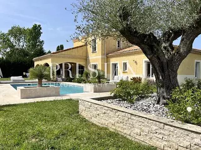 Sainte Eulalie 33560 Achat / Vente maison 9 pièces t9 piscine terrasse