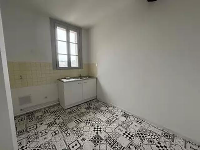 Sainte Foy la Grande 33220 Location appartement 2 pièces t2 au dernier étage