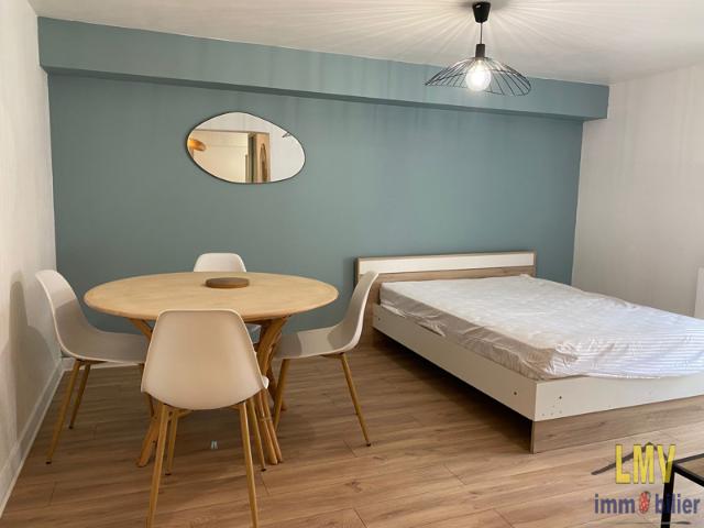 Sainte Foy La Grande: studio meublé rénové de 29m2