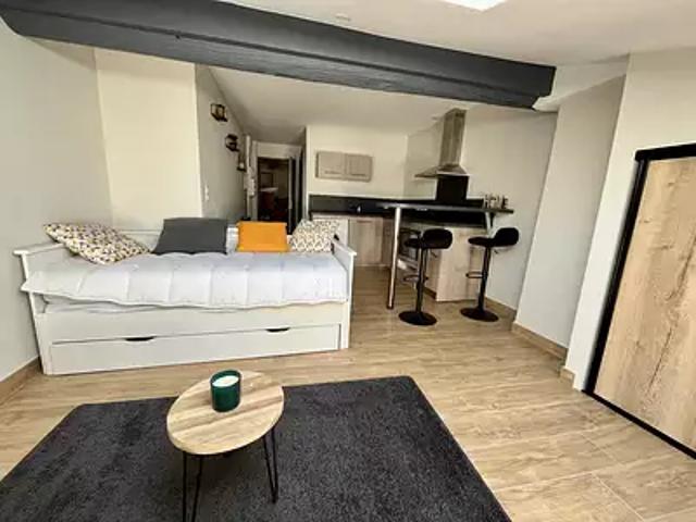 Sainte Livrade sur Lot 47110 Location appartement 1 pièce t1 au dernier étage