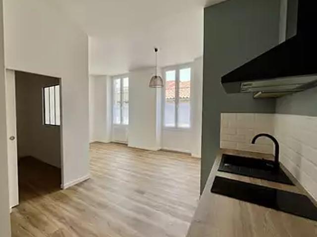 Sainte Livrade sur Lot 47110 Location appartement 2 pièces t2