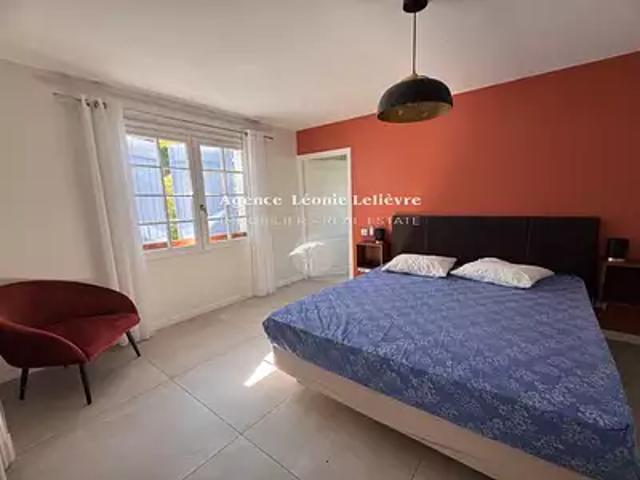 Sainte Maxime 83120 Achat / Vente maison 5 pièces t5 piscine parking
