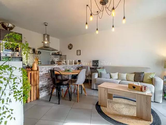 Sainte Maxime 83120 Achat / Vente appartement 3 pièces t3 piscine terrasse