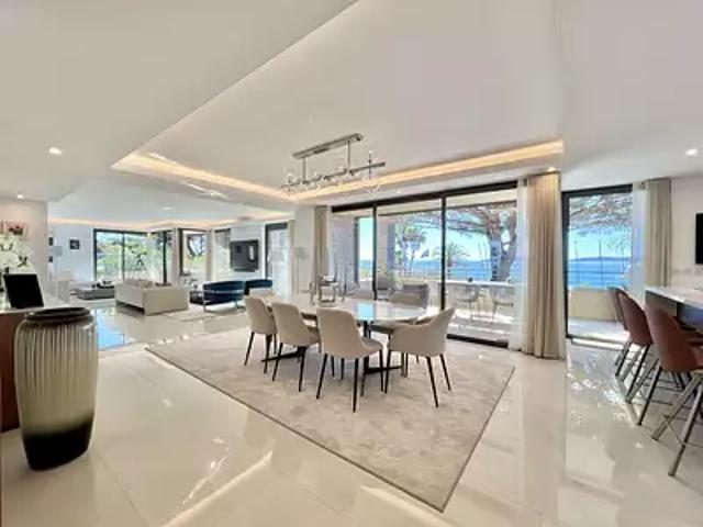 Sainte Maxime 83120 Achat / Vente appartement 5 pièces t5 au dernier étage