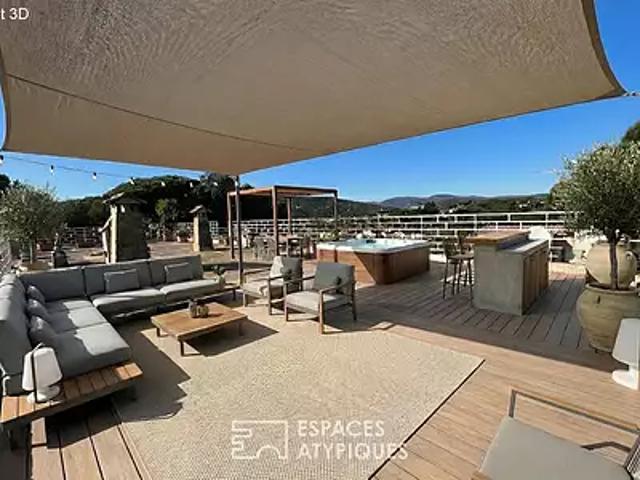 Sainte Maxime 83120 Achat / Vente appartement 5 pièces t5 au dernier étage terrasse