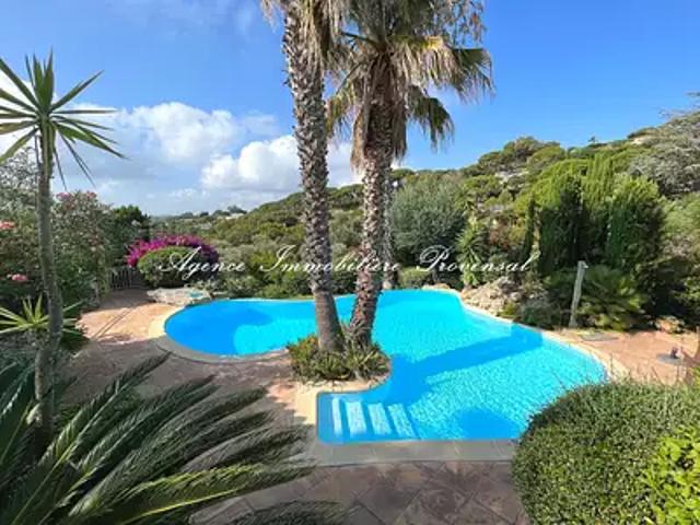 Sainte Maxime 83120 Location maison 5 pièces t5 piscine parking