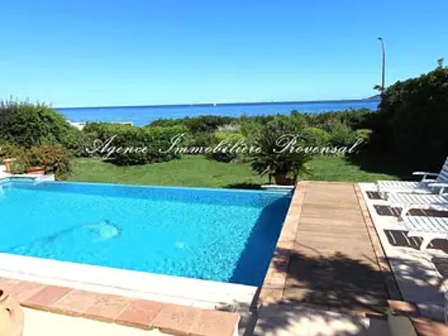 Sainte Maxime 83120 Location maison 5 pièces t5 piscine