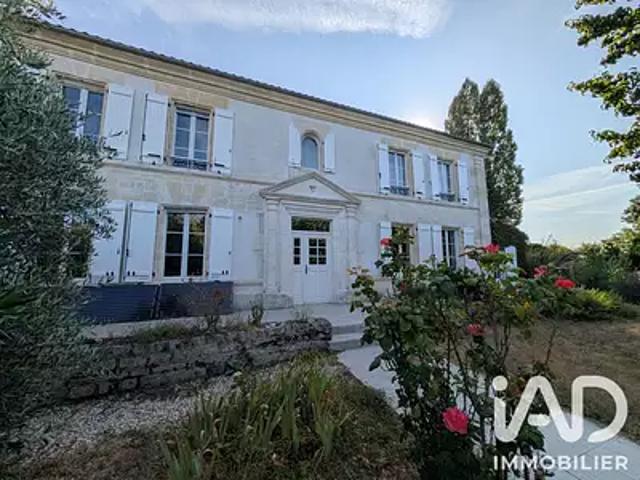 Sainte Sévère 16200 Achat / Vente maison 8 pièces t8 terrasse