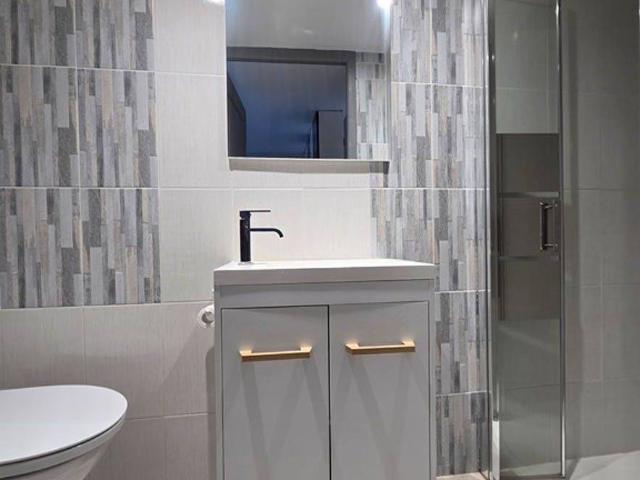 SAINTES APPARTEMENT TYPE 2 EN REZ DE CHAUSSEE