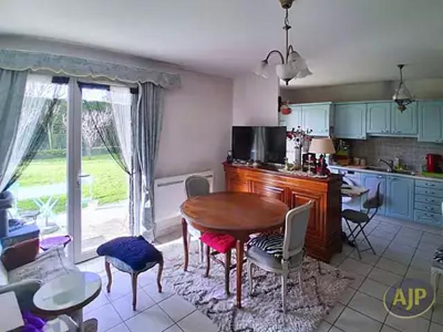 Saintes 17100 Achat / Vente appartement 2 pièces t2 parking