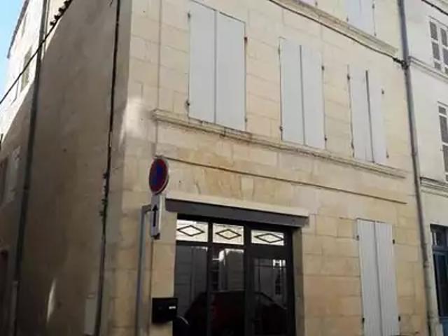 Saintes 17100 Achat / Vente appartement 3 pièces t3