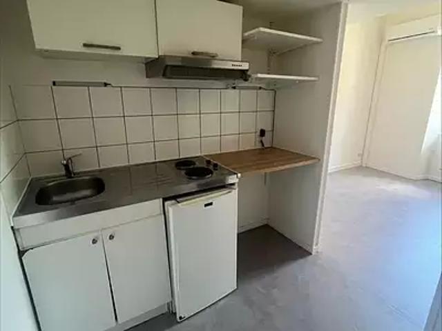 Saintes 17100 Location appartement 2 pièces t2