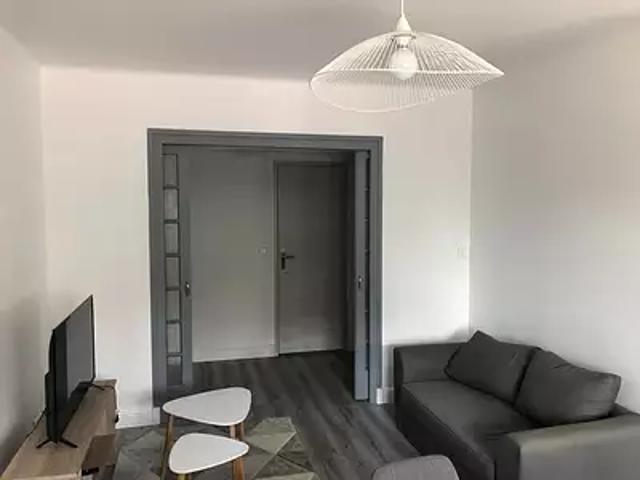 Saintes 17100 Location appartement 2 pièces t2