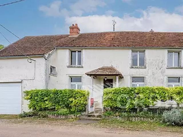 Saints en Puisaye 89520 Achat / Vente maison 6 pièces t6 au dernier étage
