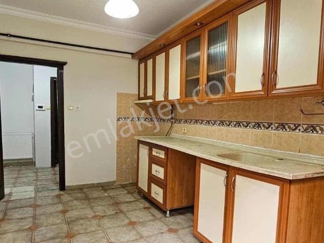 Saka Gayrımenkul'den Beşirlide Kiralık Bahçe Katı Daire