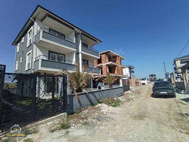 Saka gayrimenkulden 4+1 iskanlı deniz manzaralı sıfır villa