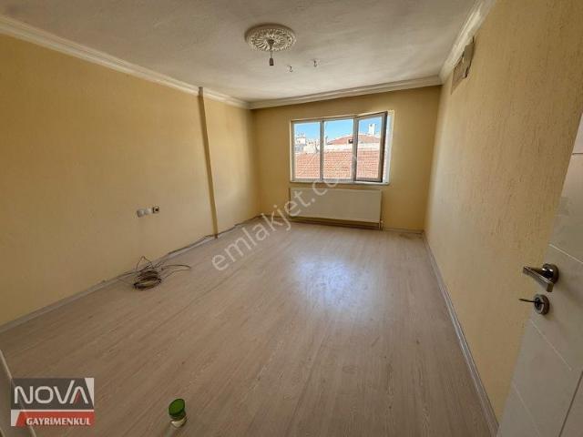 Sakarya Mah. Şehitler Okulu Yanı 2+1 95m2 Kiralık Ferah Daire