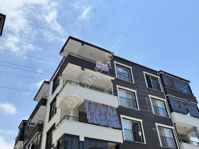 Sakarya Mahallesı Sıte İçerisinde Satılık 3 + 1 Daıre