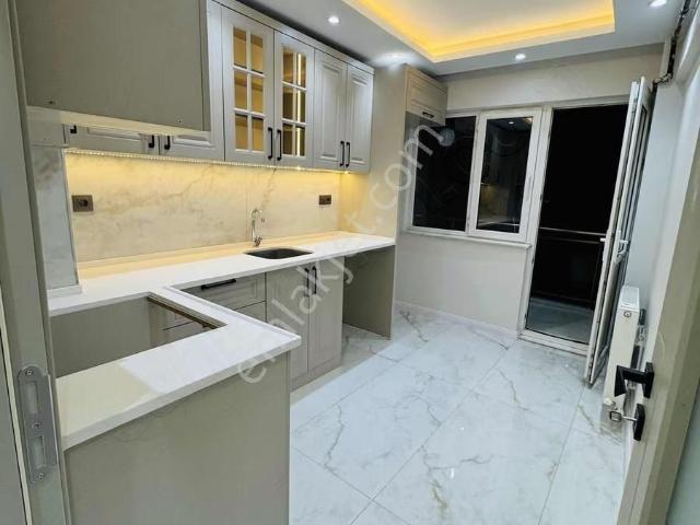 Sakarya Mahallesinde 3+1 Full Lüks Arakat Daire Fırsatı