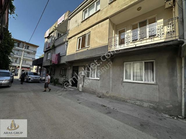 Sakarya Mahallesinde Kiralık Kombili Arakat Daire