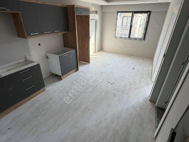 Sakarya Mahallesinde Satılık 1+1 Daire