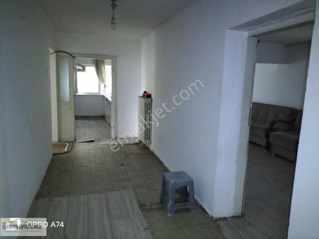 Sakarya Merkezde Kiralık Geniş 2+1 Daire.