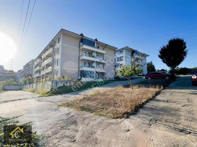 Sakarya Kampüse Yürüme Mesafesinde 1+1 Daire