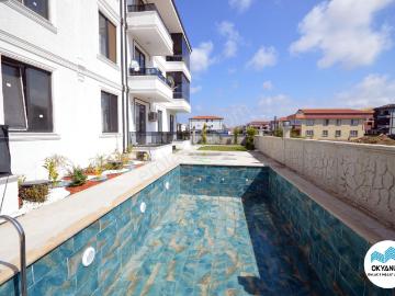 Sakarya Karasu Da Havuzlu Yeni Ve Lüks 2+1 Ara Kat !
