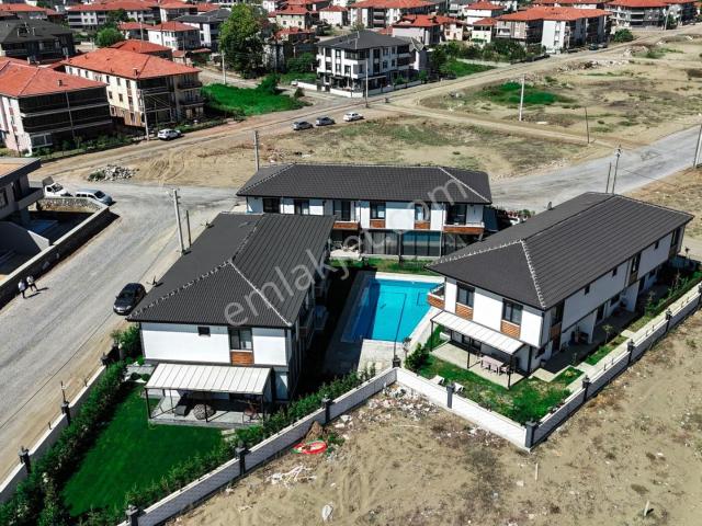 Sakarya Karasu Da Havuzlu 3+1 Dubleks Denize En Yakın