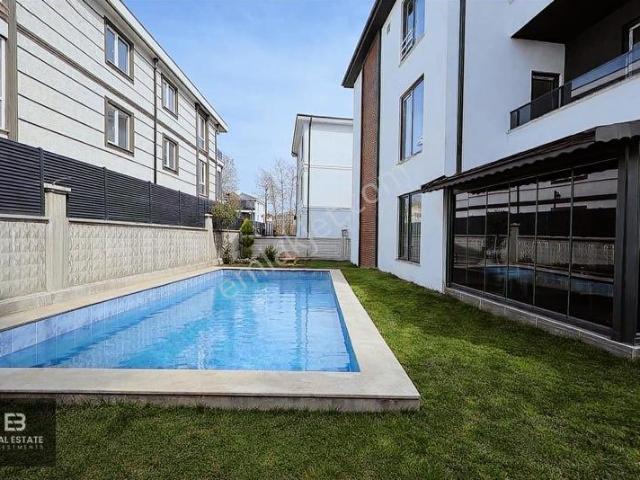 Sakarya Karasu'da 2+1 Ara Kat Havuzlu Satılık Daire