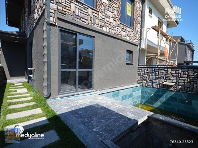 SAKARYA KOCAALİ DE DENİZ MANZARALI MÜSTAKİL HAVUZLU ÖN CEPHE 3+1 VİLLA