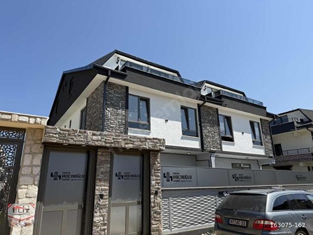 SAKARYA KOCAALİDE SATILIK ÖN CEPHE ÖZEL GİRİŞLİ LÜX 4+1 TRİPLEX