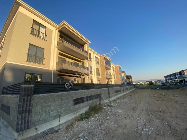 Sakarya Yağcılar'da Site İçinde Ara Kat Kiralık Daire
