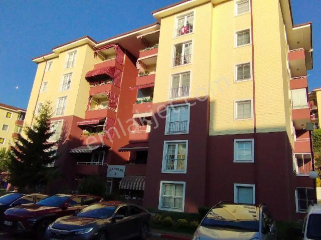Sakarya Zümrüt Emlak'tan Korucuk Mah.korukent Baytur Sitesi 3+1, 145 M2 Kiralık Daire