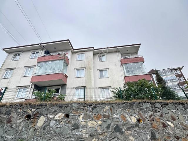 Sakarya Zümrüt Emlaktan Serdivan Tapu Yakını Tertemiz Yapılı Kiralık Daire