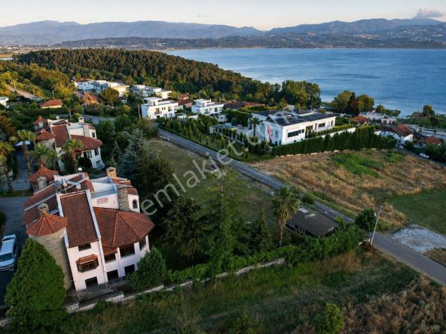 Sakarya'nın En Prestijli Sitesinde Satılık 7+2 Villa