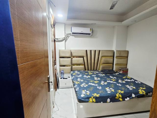 Saket 2 Bedroom 1050 Sq. Ft. Apartment in Saket Delhi Listing ID: #10156