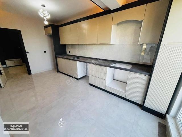 Sakinliğin Ortasında Harika Yapısı İle Satılık 3+1 Satılık Daire