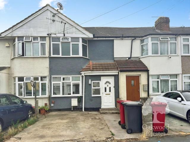 Salt Hill Way, Slough SL1, 3 bed terraced house to rent, £1,850 pcm | PrimeLocation