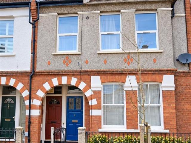 Salterford Road, London SW17, 3 bed flat to rent, £2,100 pcm | PrimeLocation