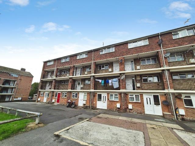 Salthouse Lane, Yeovil BA20, 2 bed maisonette to rent, £995 pcm | PrimeLocation
