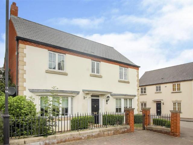 Saltwood Avenue, Kingsmead 4 bed detached house to rent £2,350 pcm £542 pw