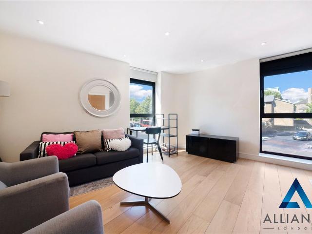 Saltwell Street, London E14, 1 bed flat to rent, £1,850 pcm | PrimeLocation