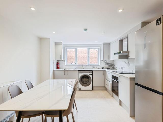 Salusbury Road, London NW6, 2 bed flat to rent, £2,600 pcm | PrimeLocation